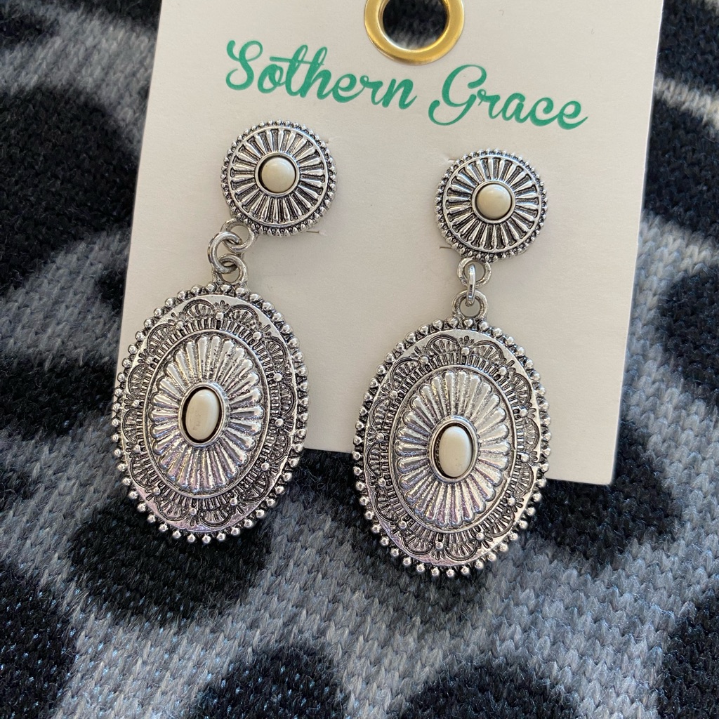 Southern Grace Silver And Cream Earrings